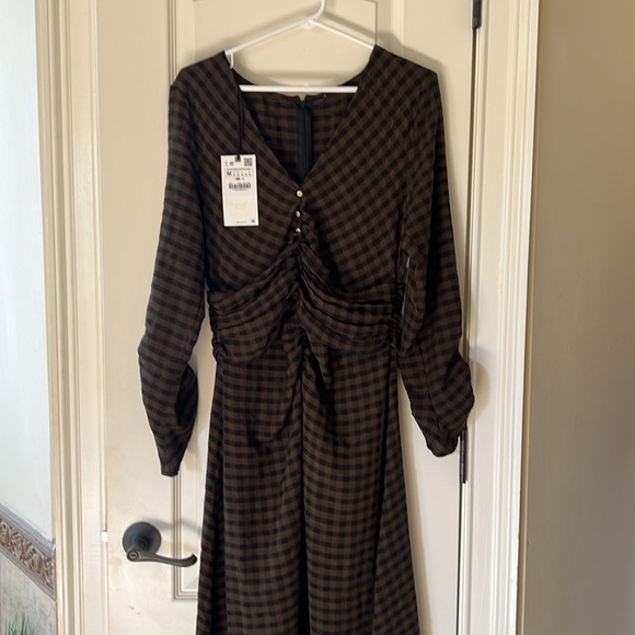 ZARA lovely textured checked draped midi dress in brown & black🔥🔥🔥 - Picture 8 of 10